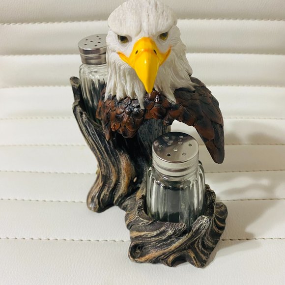 DWK Corp. BALD EAGLE TREE BIRD PROUD SEASONS FIGURINE SALT AND PEPPER SHAKER SET - Picture 13 of 15